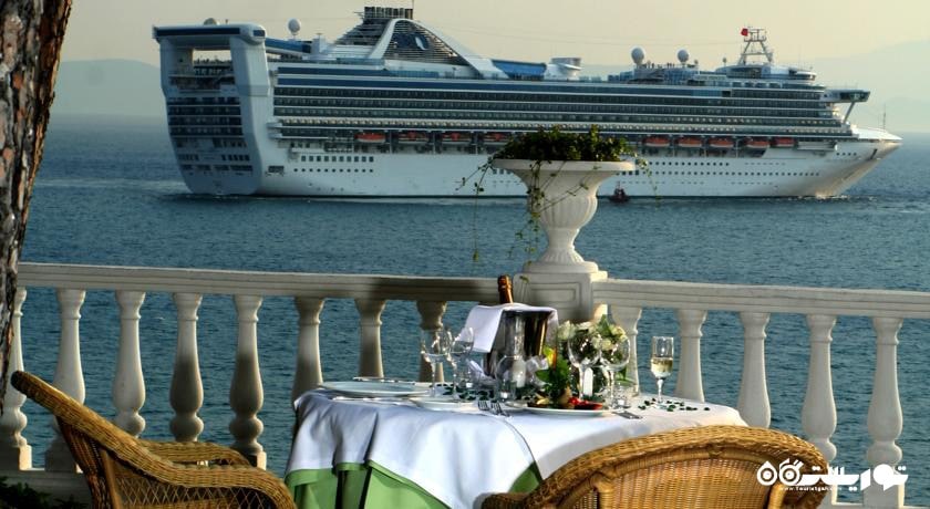 رستوران فضای باز هتل